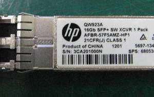 Hewlett Packard Enterprise 16Gb Fibre Channel Short Wave SFP+ Transceiver Module image